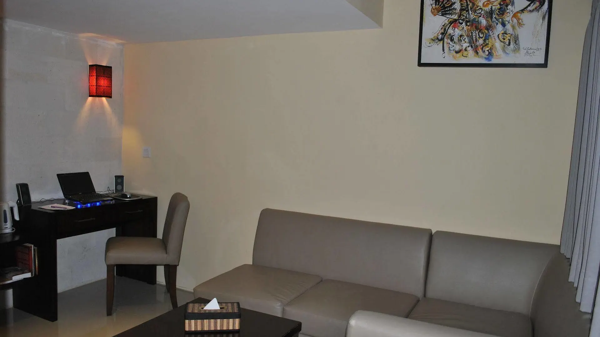 Guest house Kenanga Suites Denpasar