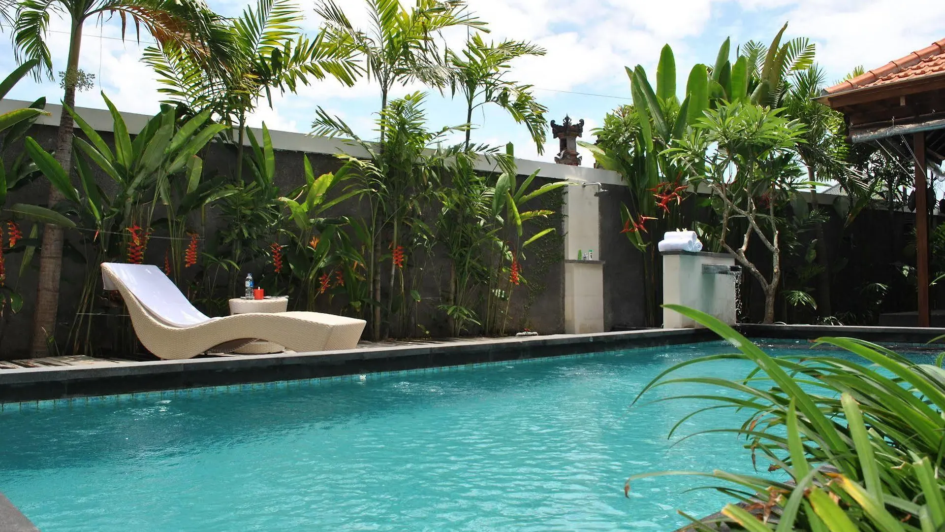 Kenanga Suites Denpasar  Guest house